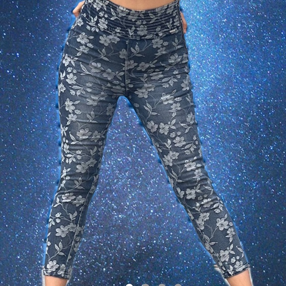 Guess Capri jeans